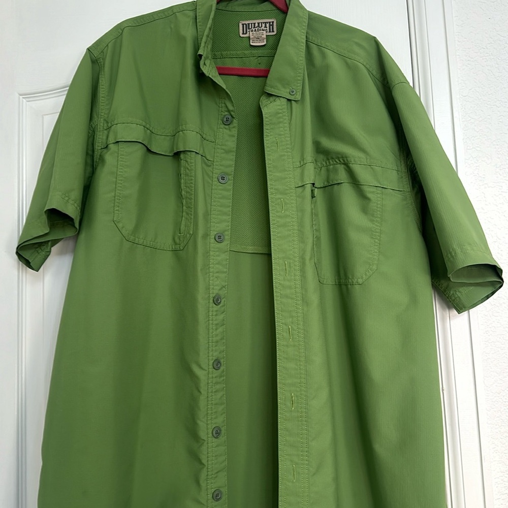 Men’s Duluth Trading Co Button down shirt